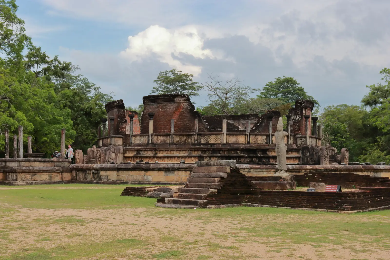 Rankoth Vehera in Polonnaruwa, Sri Lanka